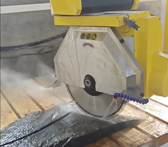 4 Axis Bridge Cutting 4 Axis Bridge Cutting